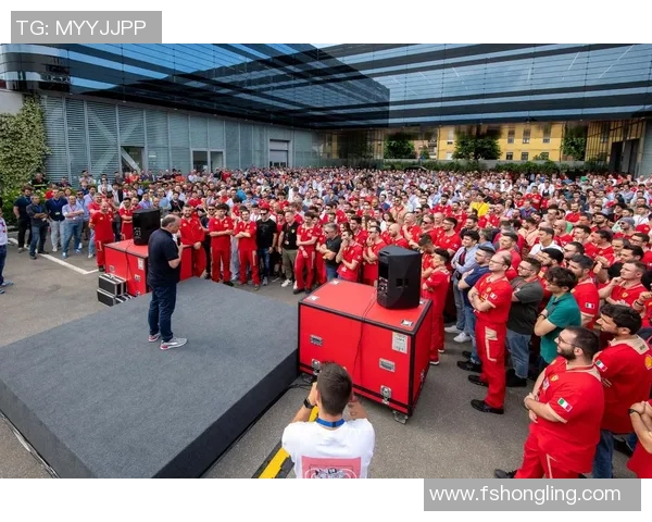 F1赛季精彩碰撞回顾与安全技术进展探讨 F1赛季精彩碰撞回顾与安全技术进展探讨